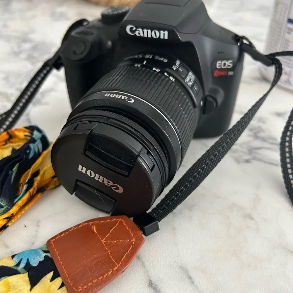 Canon EOS Rebel T6 Camera